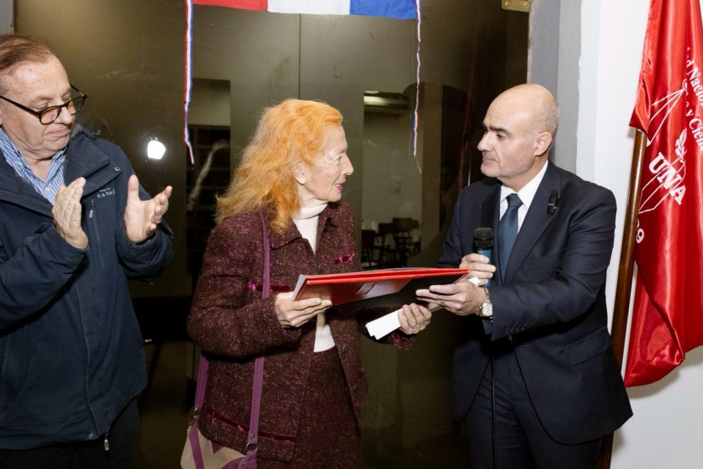 La Facultad de Derecho y Ciencias Sociales de la Universidad Nacional de Asunción realizó el acto de inauguración del Aula 1 “Prof. Dr. Juan Ramón Chaves”